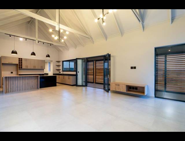 4 BEDROOM HOUSE FOR SALE IN RENOSTERBOS ESTATE